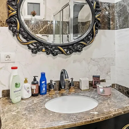 Apartment Select Cental *